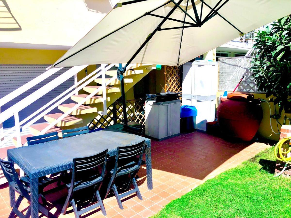 Villa Poetto Beach By Home And Experience , Cagliari, Poetto Exterior foto