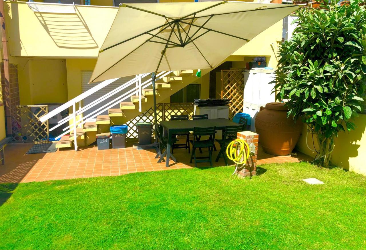 Villa Poetto Beach By Home And Experience , Cagliari, Poetto Exterior foto