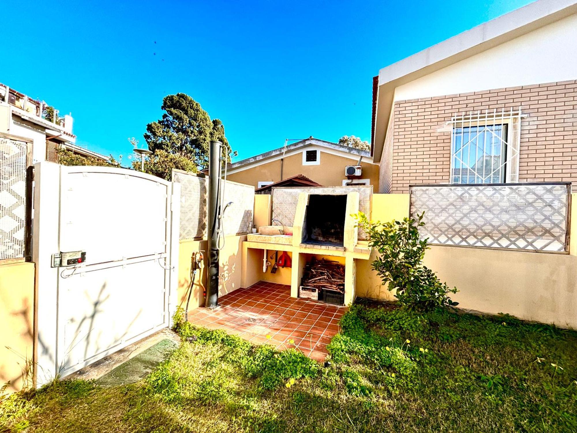 Villa Poetto Beach By Home And Experience , Cagliari, Poetto Exterior foto